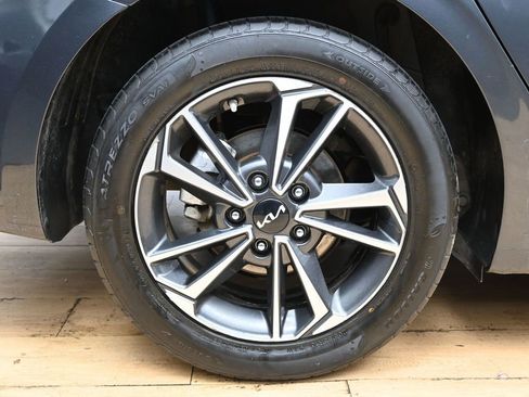 Used 2024 Kia Forte LXS FWD image 10