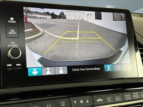 Certified 2025 Honda Odyssey Elite image 24
