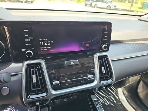 Used 2023 Kia Sorento SX AWD/4WD image 21