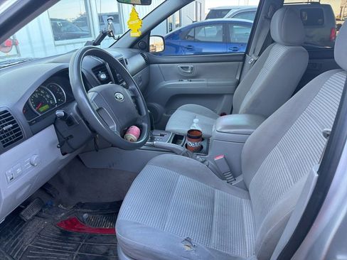 Used 2009 Kia Sorento LX image 18