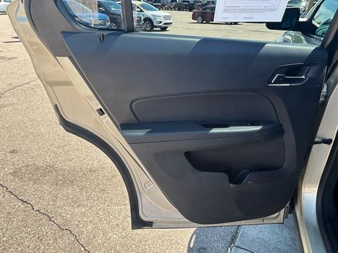 Used 2015 Chevrolet Equinox LT w/ Driver Convenience Package FWD image 13
