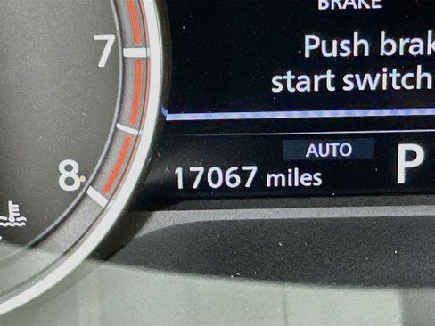 Used 2023 Nissan Rogue SV AWD/4WD image 19