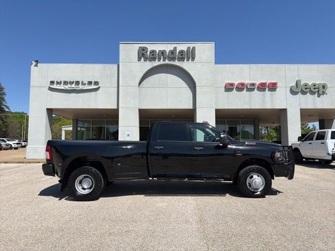 Used 2024 RAM 3500 Tradesman image 8