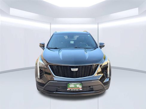 Used 2022 Cadillac XT4 Sport w/ LPO, ONYX Package FWD image 2