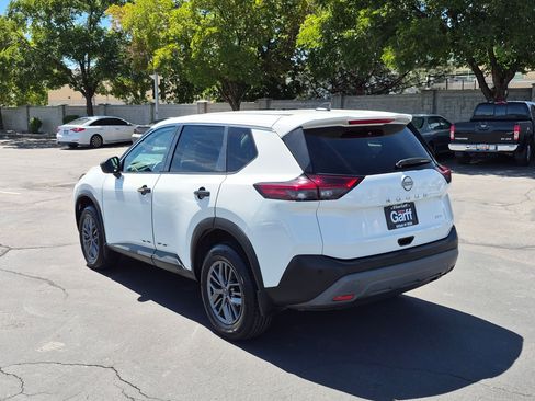 Used 2023 Nissan Rogue S AWD/4WD image 12