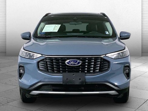 Used 2026 Ford Escape SE w/ Class II Trailer Tow Package FWD image 2