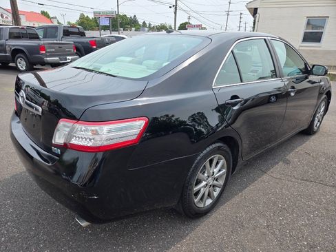 Used 2011 Toyota Camry Hybrid w/ Upgrade Pkg FWD image 6
