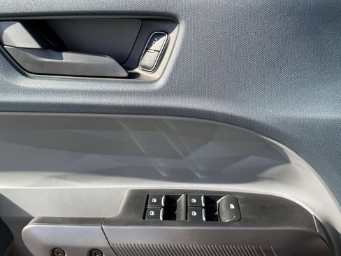 New 2025 Ford Maverick XL w/ Equipment Group 102A image 18