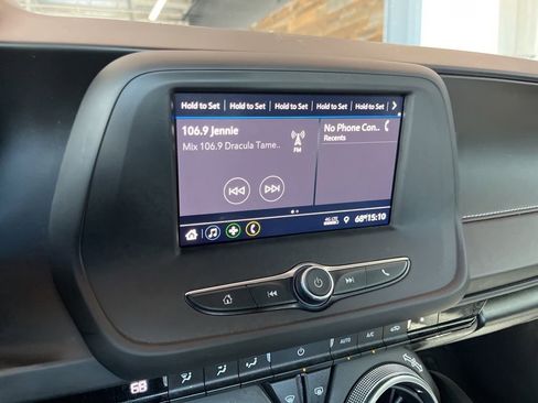 Used 2020 Chevrolet Camaro LS RWD image 27