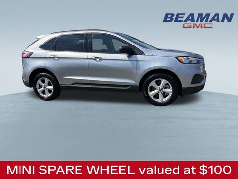 Used 2024 Ford Edge SE image 2