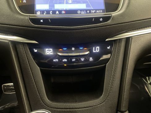 Used 2023 Cadillac XT5 Sportv AWD/4WD image 12