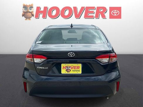 Used 2023 Toyota Corolla LE w/ LE Convenience Package FWD image 3