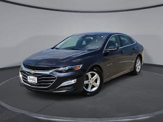Used 2022 Chevrolet Malibu LS w/ Driver Confidence Package II FWD video 1
