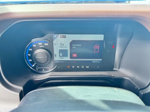 Used 2024 Ford Bronco Outer Banks image 12