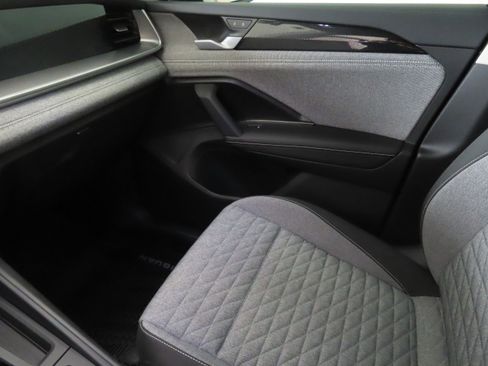 New 2025 Volkswagen Tiguan S image 21