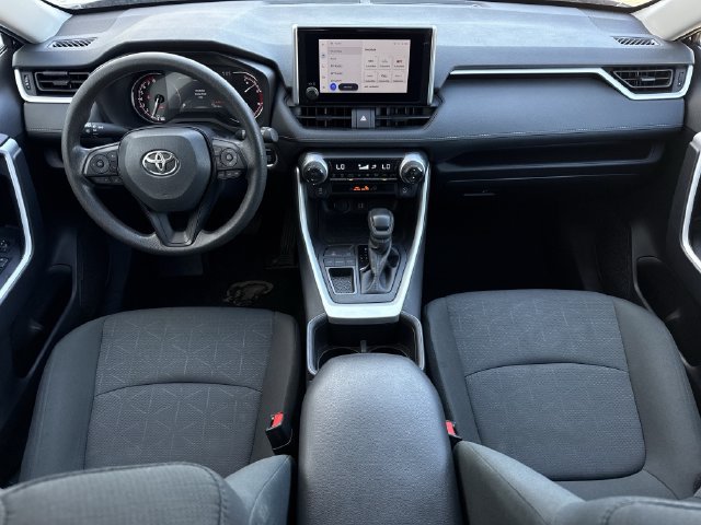 Used 2025 Toyota RAV4 XLE FWD image 11