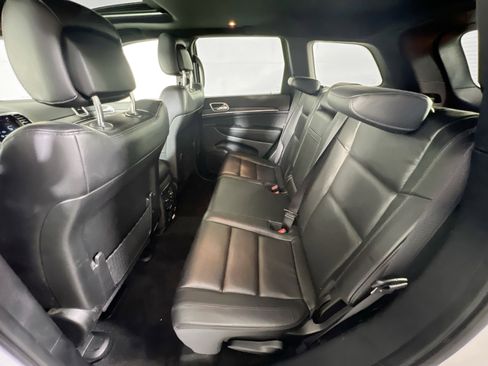 Used 2022 Jeep Grand Cherokee Limited image 25