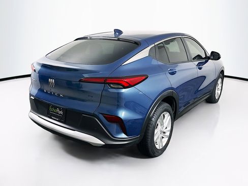 Used 2025 Buick Envista Preferred w/ Advanced Safety Package image 9