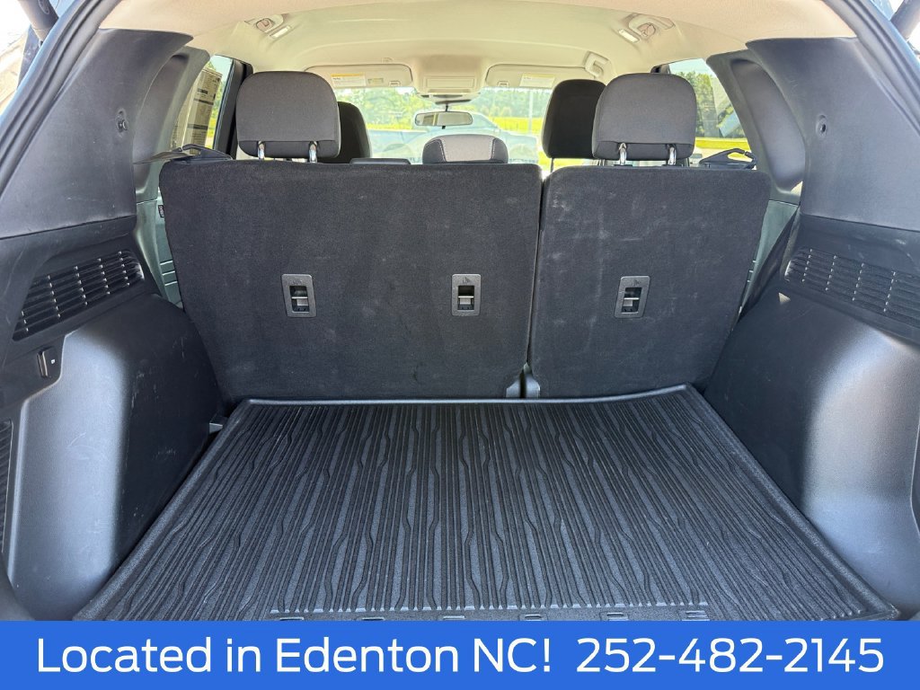 Certified 2022 Ford Escape SE w/ SE Sport Appearance Package FWD image 23