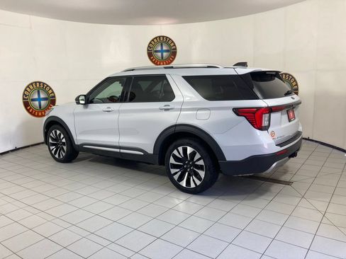Used 2025 Ford Explorer Platinum w/ LUX Leather Package AWD/4WD image 22
