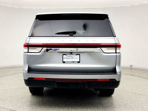 Used 2022 Lincoln Navigator Reserve RWD image 6