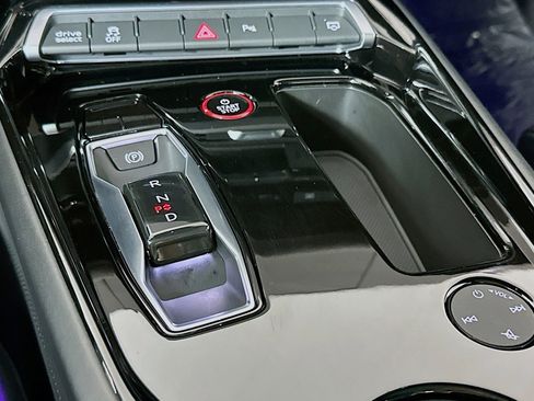 Used 2023 Audi e-tron GT Premium Plus w/ Performance Package AWD/4WD image 7