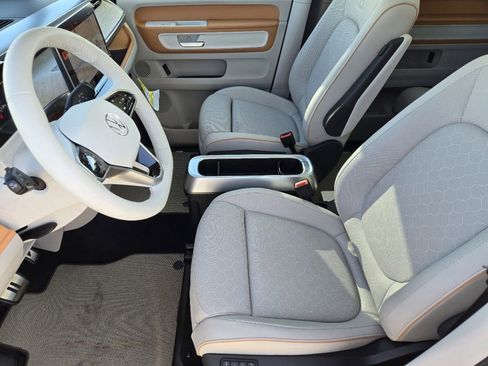 New 2025 Volkswagen ID. Buzz 1st Edition image 10