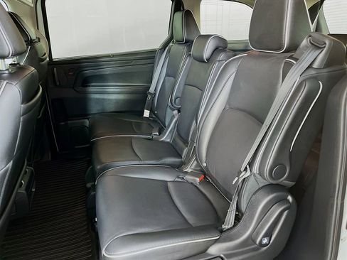 Used 2025 Honda Odyssey Touring image 31