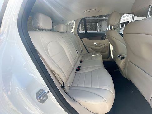 Used 2021 Mercedes-Benz GLC 300 GLC 300 image 26