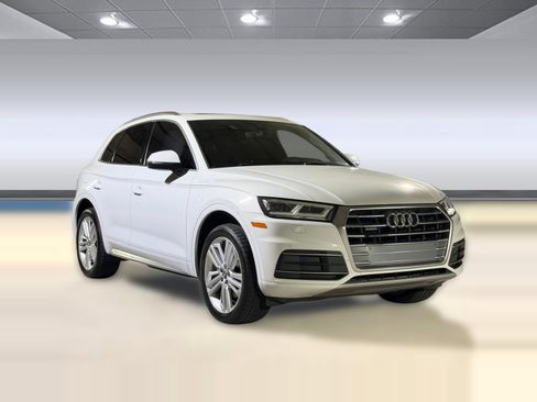 Used 2019 Audi Q5 2.0T Premium Plus w/ Premium Plus Package AWD/4WD image 7