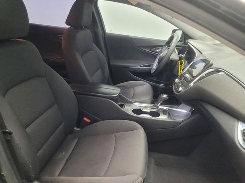 Used 2020 Chevrolet Malibu LT FWD image 21