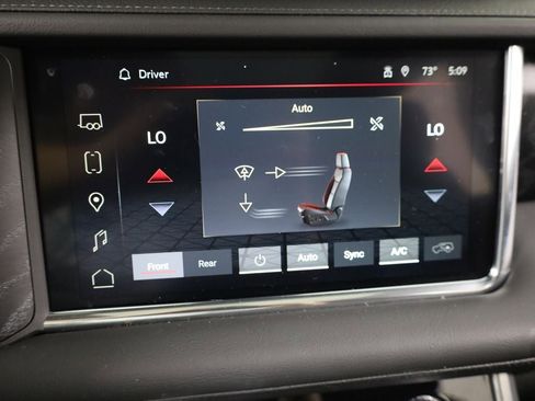 Used 2023 GMC Yukon Denali image 16