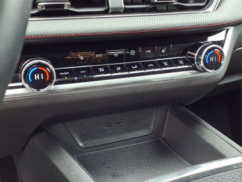 Used 2025 Chevrolet Equinox RS w/ Safety and Technology Package FWD image 26