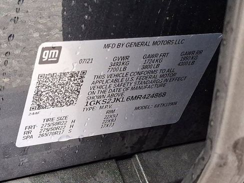 Used 2021 GMC Yukon XL Denali w/ Denali Premium Package image 28