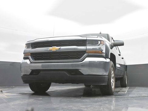Used 2018 Chevrolet Silverado 1500 LT image 30