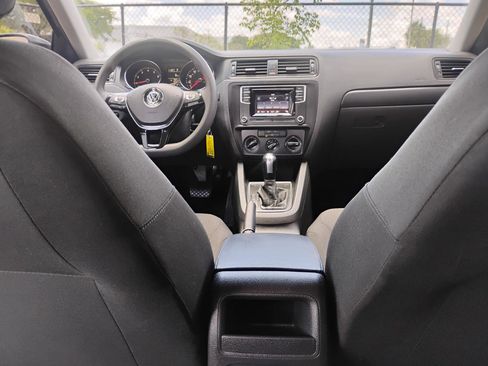 Used 2016 Volkswagen Jetta S FWD image 50