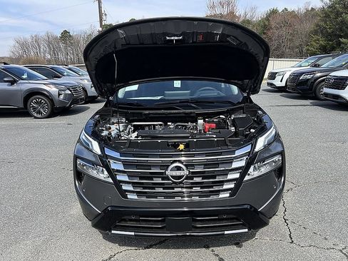 New 2026 Nissan Rogue Platinum w/ Platinum Premium Package image 9