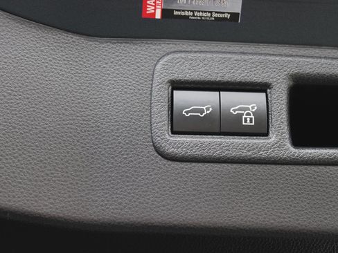 Used 2021 Toyota Venza Limited w/ Advanced Technology Package image 14