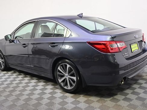 Used 2017 Subaru Legacy 3.6R Limited AWD/4WD image 3