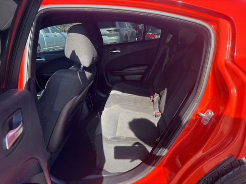 Used 2019 Dodge Charger SXT w/ Blacktop Package image 24