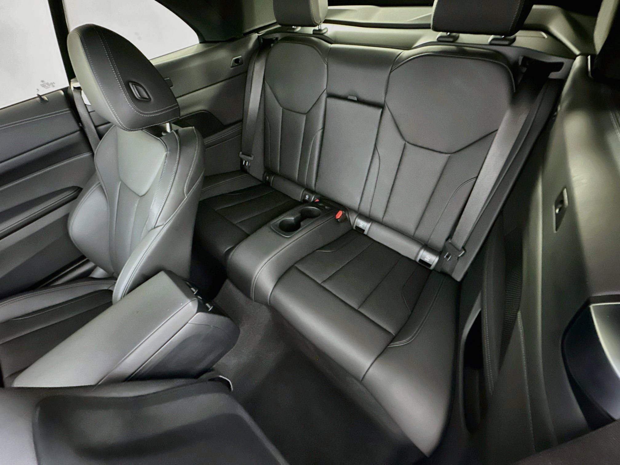 Used 2025 BMW M440i Convertible RWD image 29
