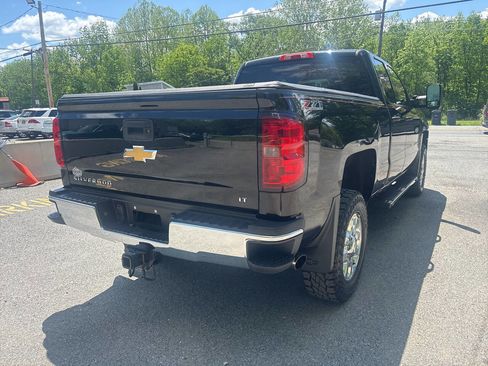 Used 2015 Chevrolet Silverado 2500 LT w/ LT Convenience Package AWD/4WD image 14