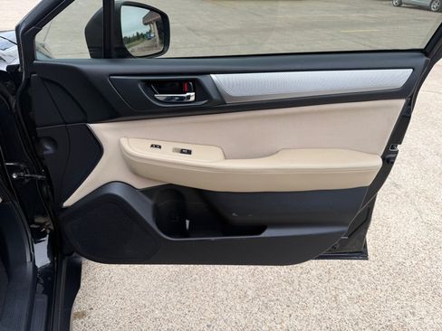 Used 2019 Subaru Outback 2.5i Premium AWD/4WD image 25