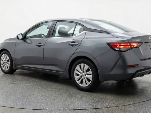 Used 2025 Nissan Sentra S image 6
