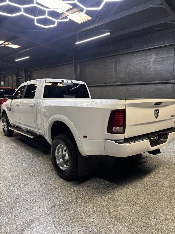 Used 2018 RAM 3500 Laramie w/ Sport Appearance Group AWD/4WD image 7