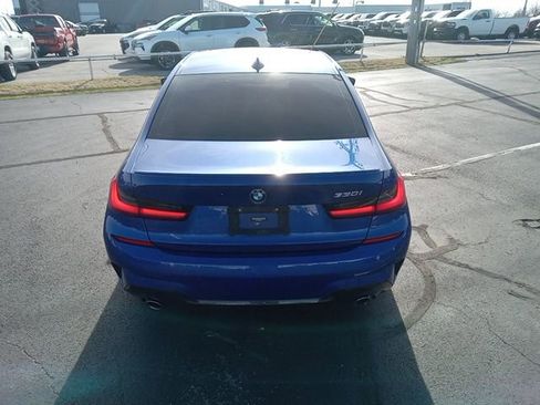 Used 2022 BMW 330i Sedan w/ M Sport Package image 6