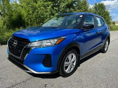 Used 2025 Nissan Kicks Play S