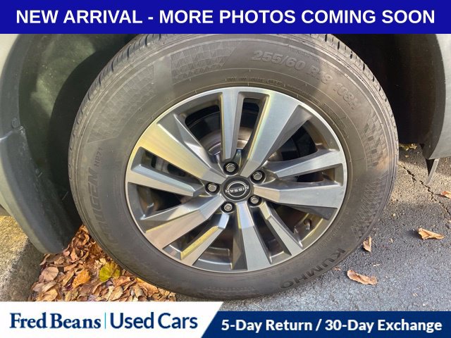 Used 2024 Nissan Pathfinder SL AWD/4WD image 16