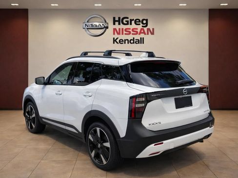 Certified 2026 Nissan Kicks SR w/ SR Premium Package FWD image 4