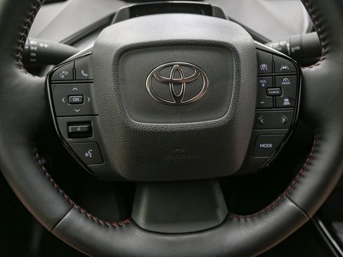 Used 2024 Toyota Prius Prime FWD image 31